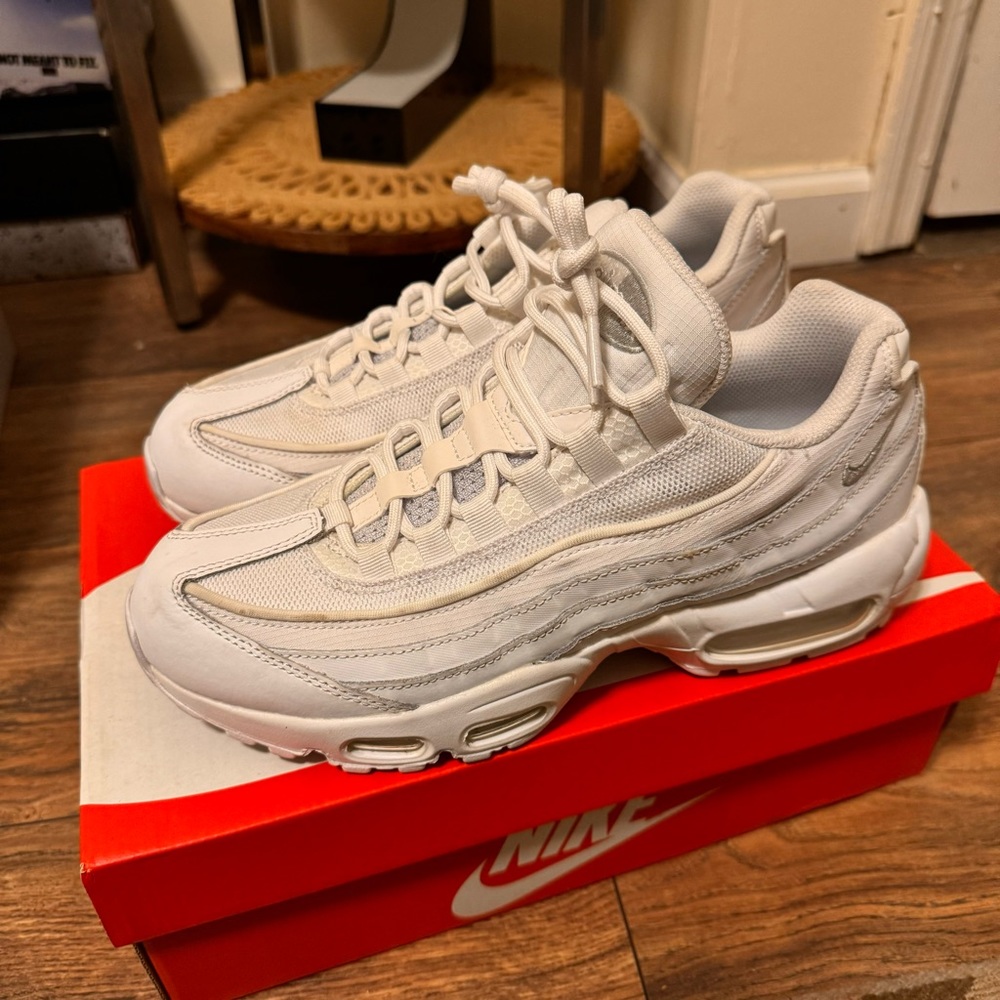 Nike Air Max 95 Triple White